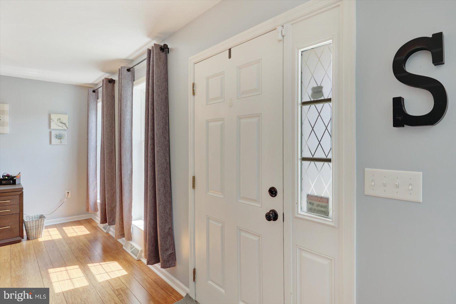 85 Thomas Drive York, PA 17404 - Photo 2 of 42