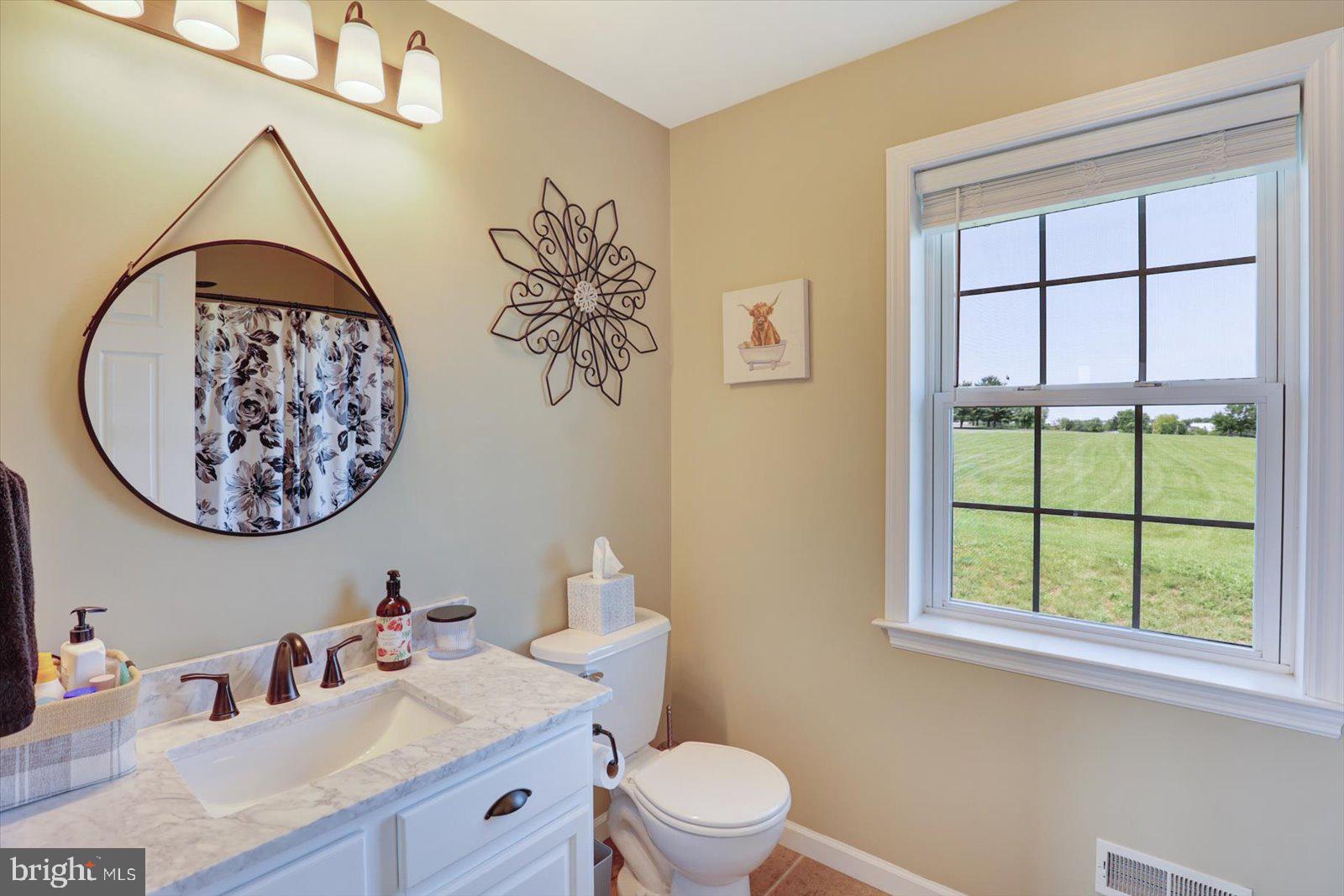 85 Thomas Drive York, PA 17404 - Photo 21 of 42