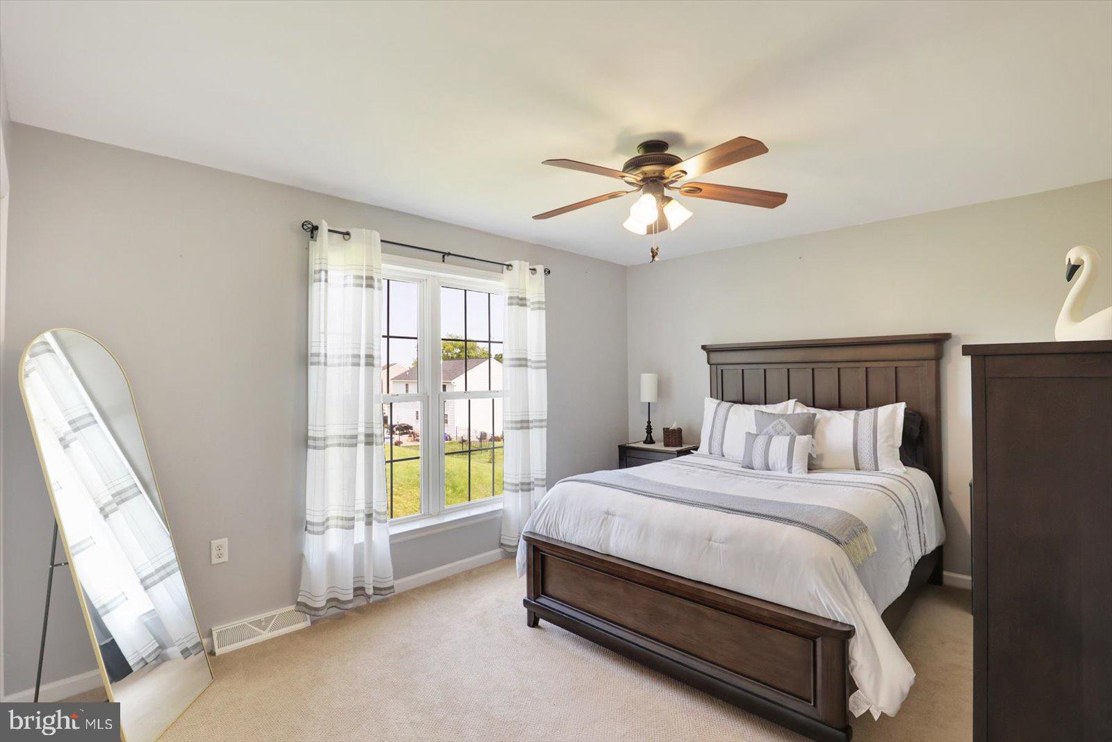 85 Thomas Drive York, PA 17404 - Photo 22 of 42