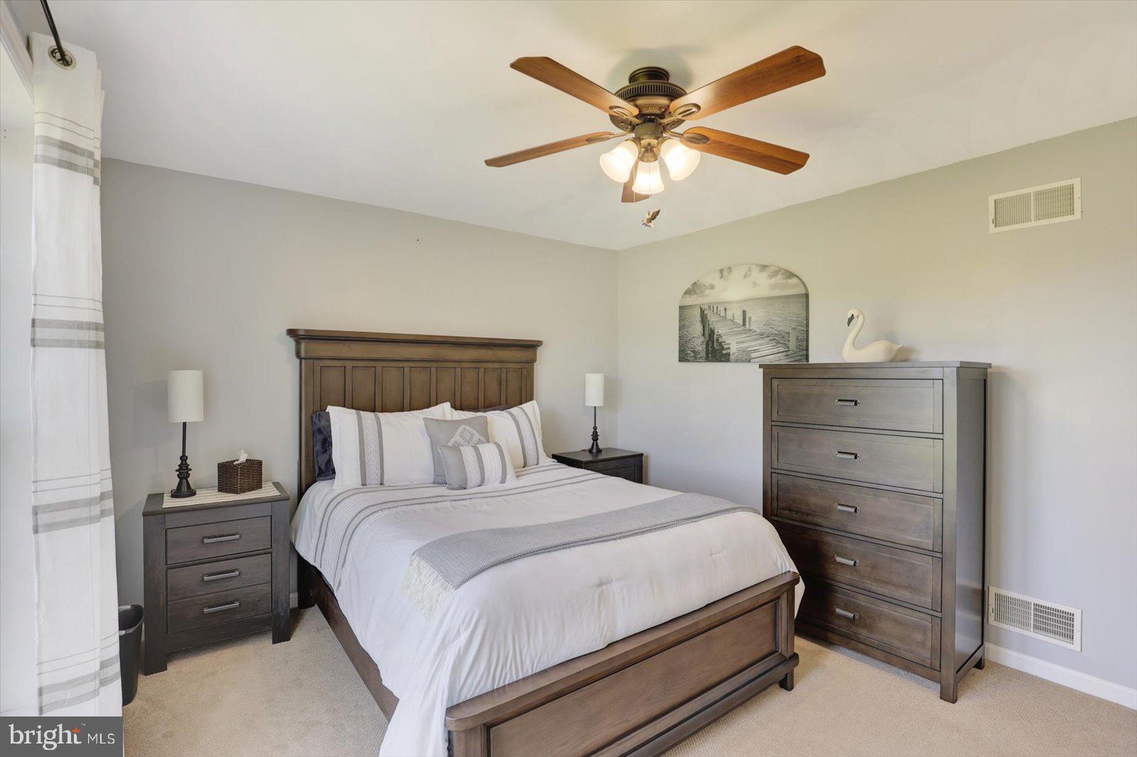 85 Thomas Drive York, PA 17404 - Photo 23 of 42