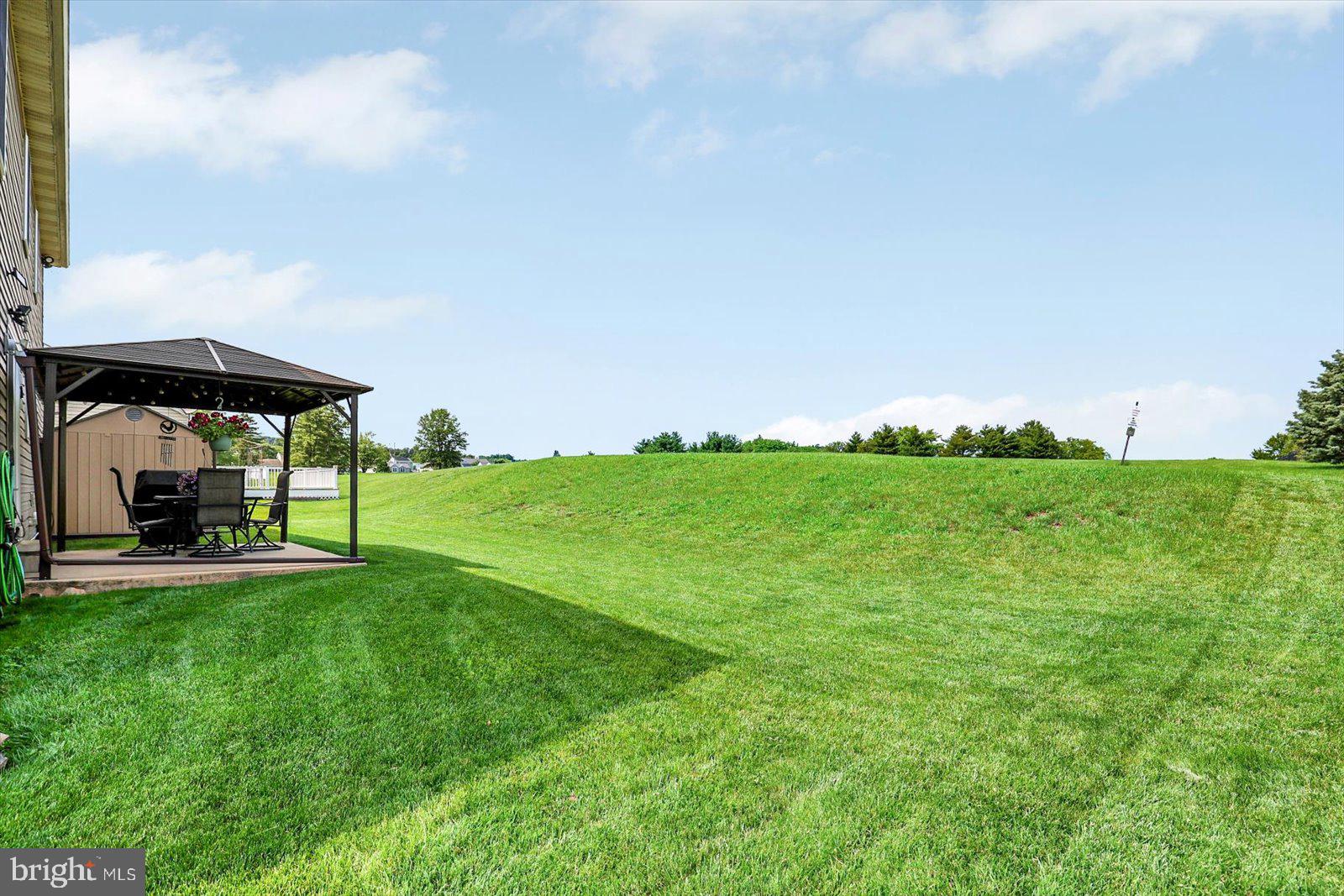 85 Thomas Drive York, PA 17404 - Photo 30 of 42