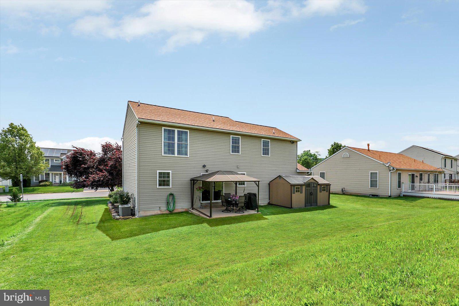 85 Thomas Drive York, PA 17404 - Photo 33 of 42