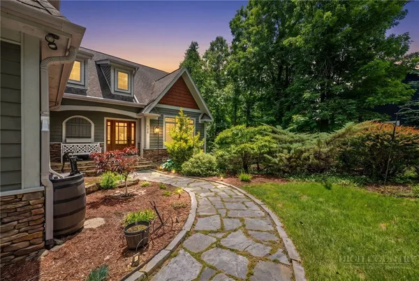 $1,125,000 | 128 East Pinecrest Court, Boone, NC 28607