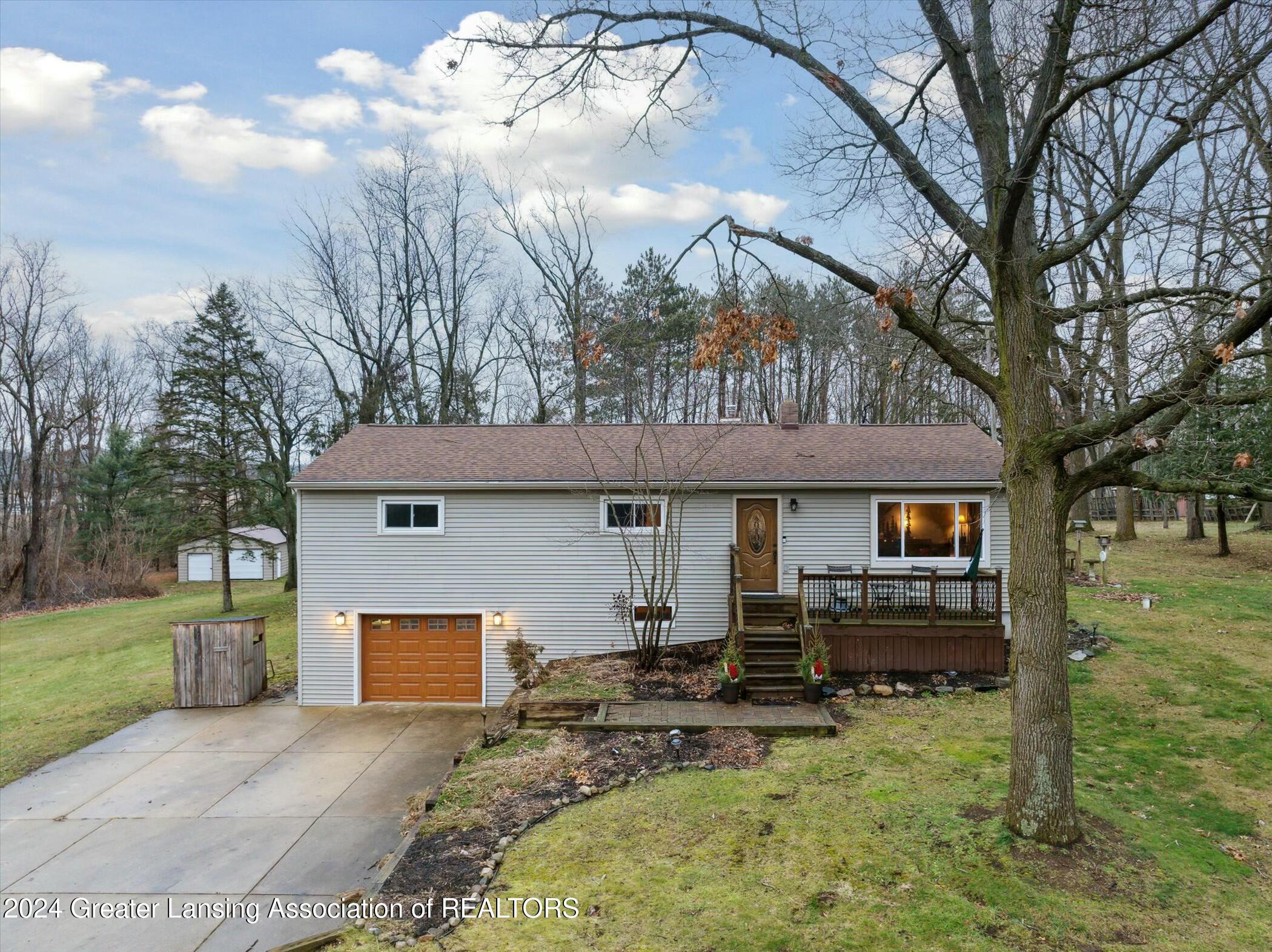 15407 Upton Road East Lansing, MI 48823 - Photo 42 of 58 tempImage4WLTpE