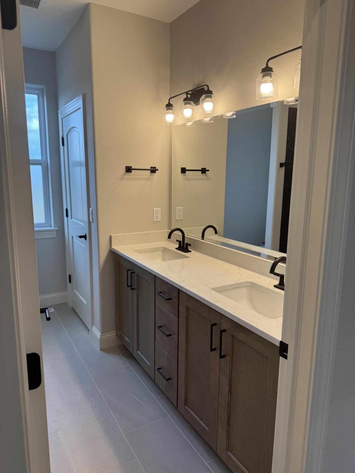 497 Limestone Lane Slinger, WI 53086 - Photo 24 of 28 IMG_1453