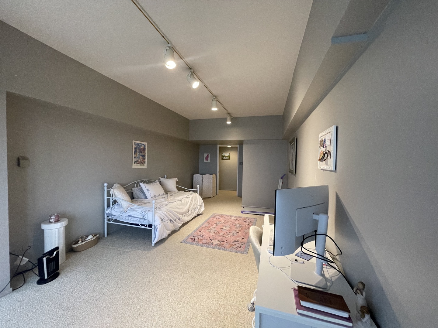 175 East Delaware Place, Unit 4503 Chicago, IL 60611 - Photo 20 of 26 a bedroom with furniture and a window