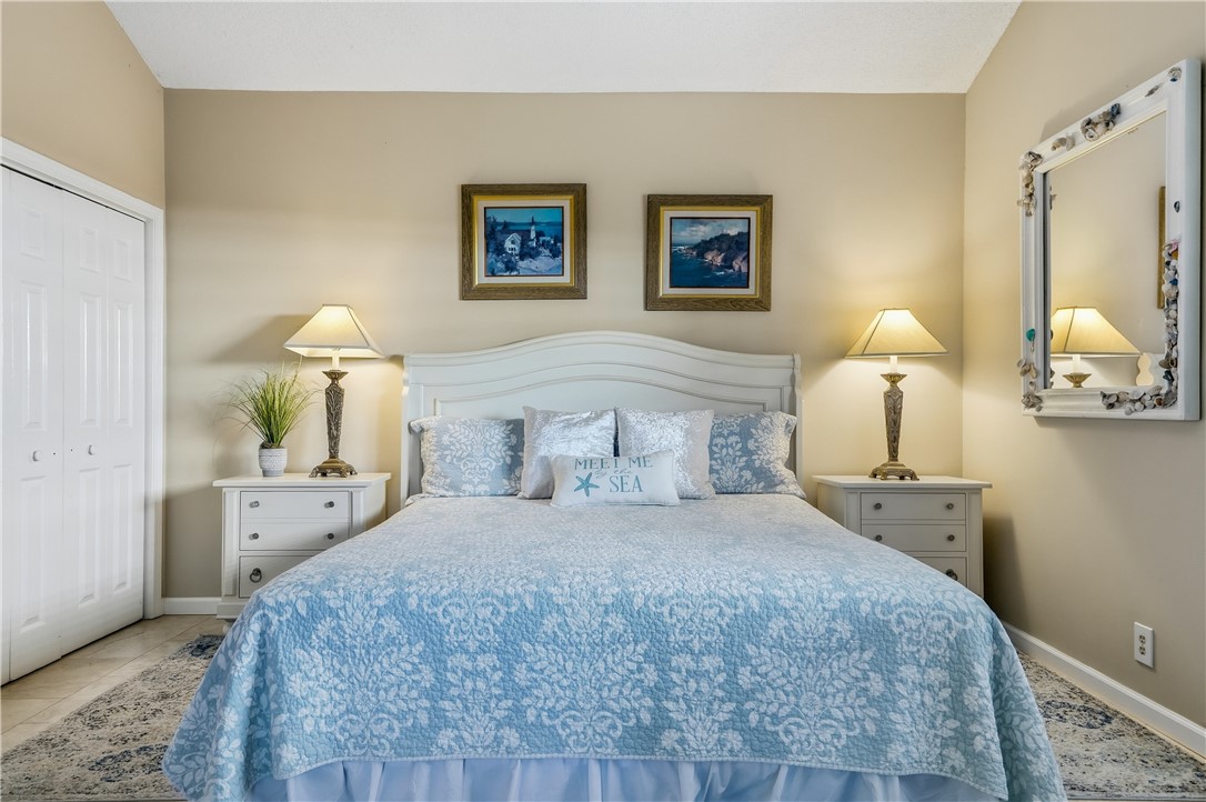 323 Sand Castle Lane St. Simons Island, GA 31522 - Photo 14 of 41 Primary bedroom (view 1)