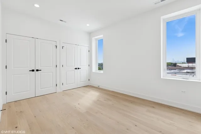 $3,400 | 3219 North Elston Avenue, Unit 3, Chicago, IL 60618