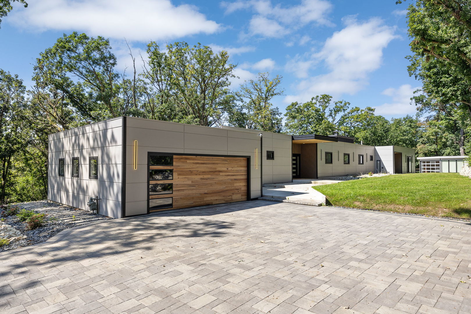 12604 South Pawnee Road Palos Park, IL 60464 - Photo 9 of 52 Gallery Image 9