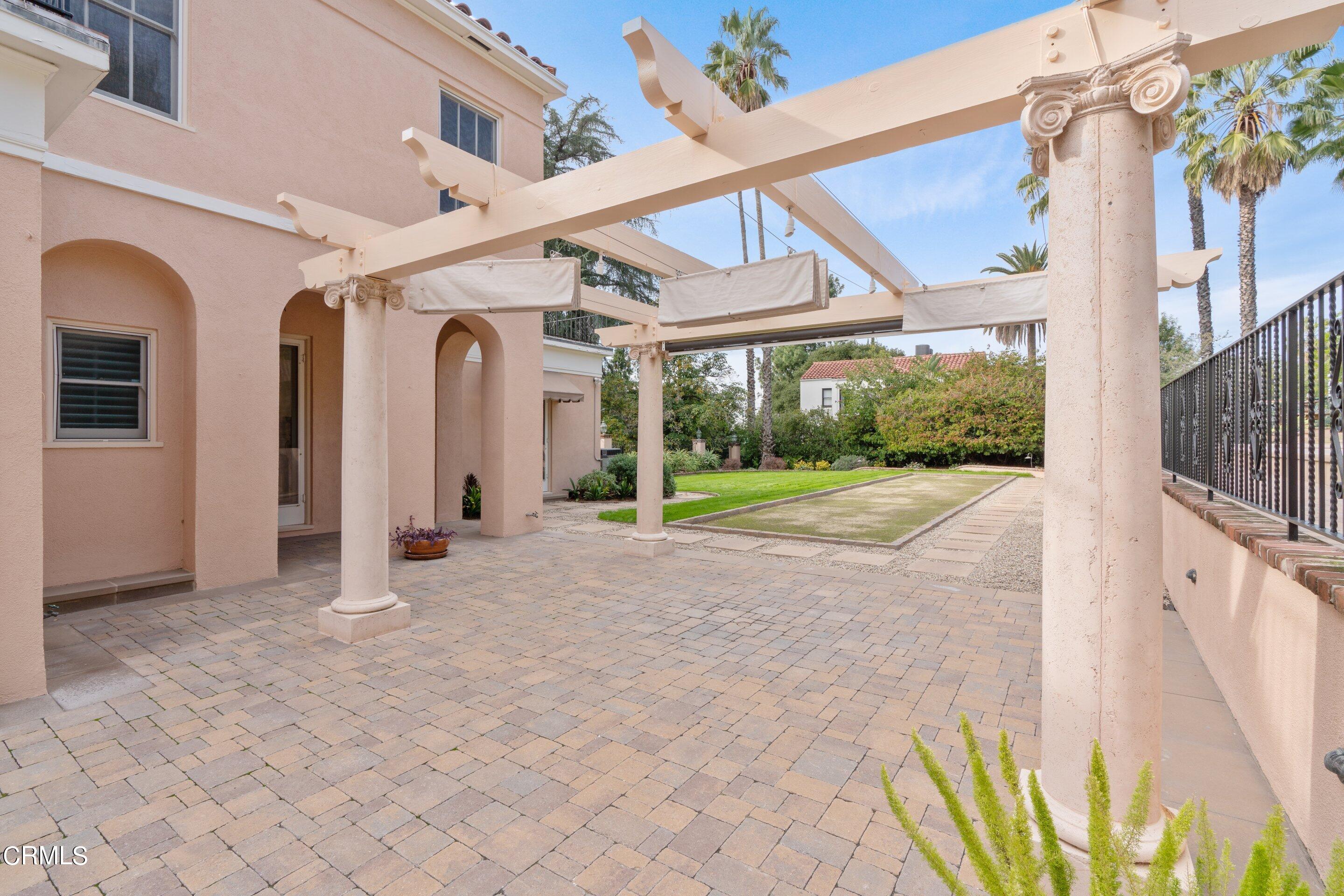 625 Cumberland Road Glendale, CA 91202 - Photo 18 of 73 a view of a house with a park