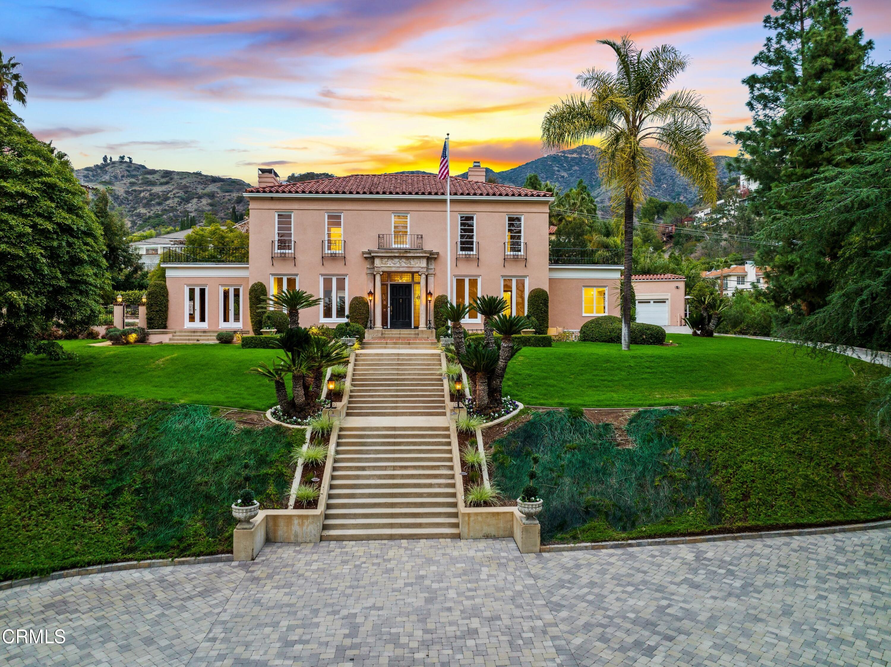 625 Cumberland Road Glendale, CA 91202 - Photo 55 of 73 a front view of a house with garden