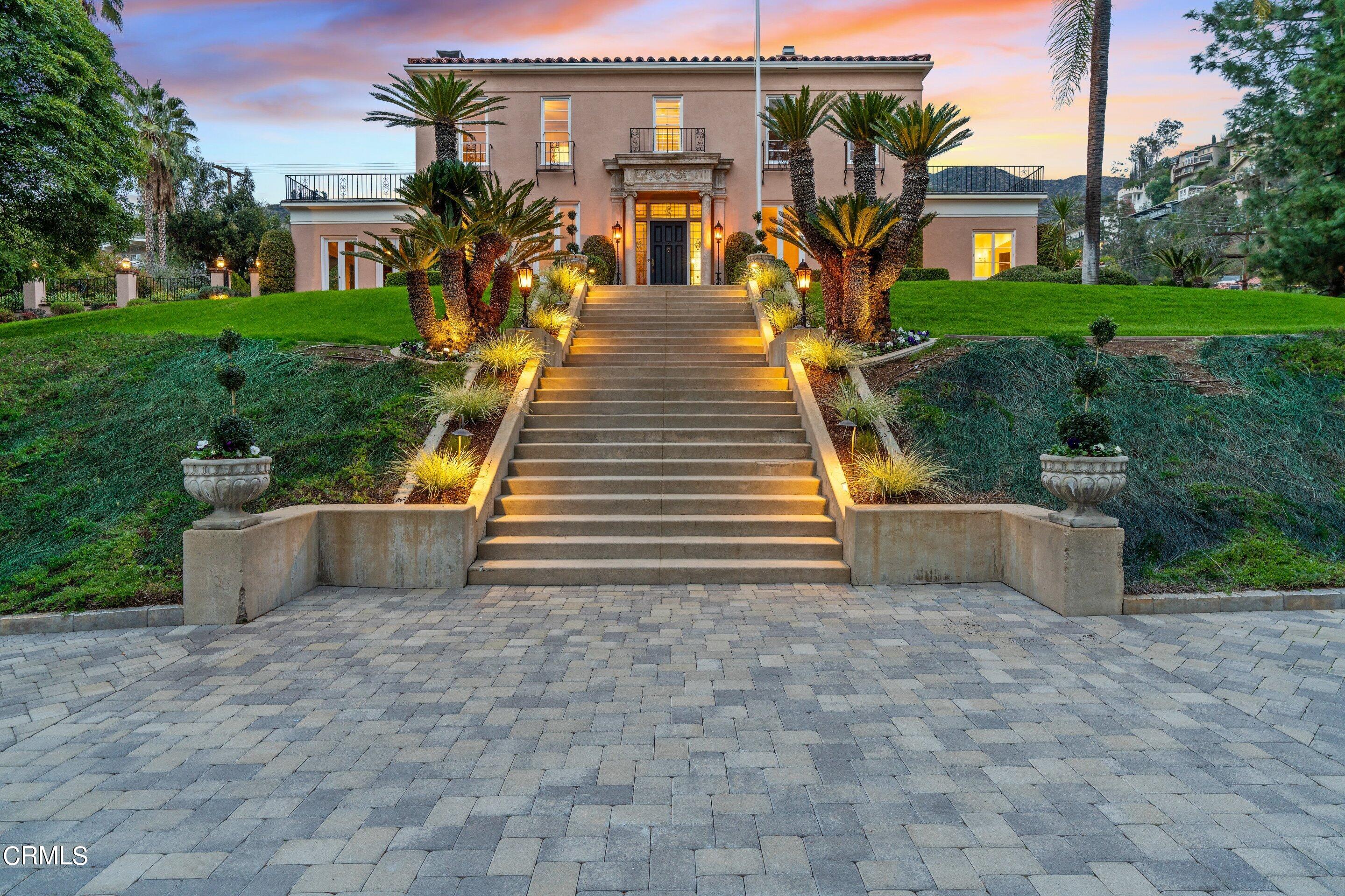 625 Cumberland Road Glendale, CA 91202 - Photo 65 of 73 a front view of a house with garden