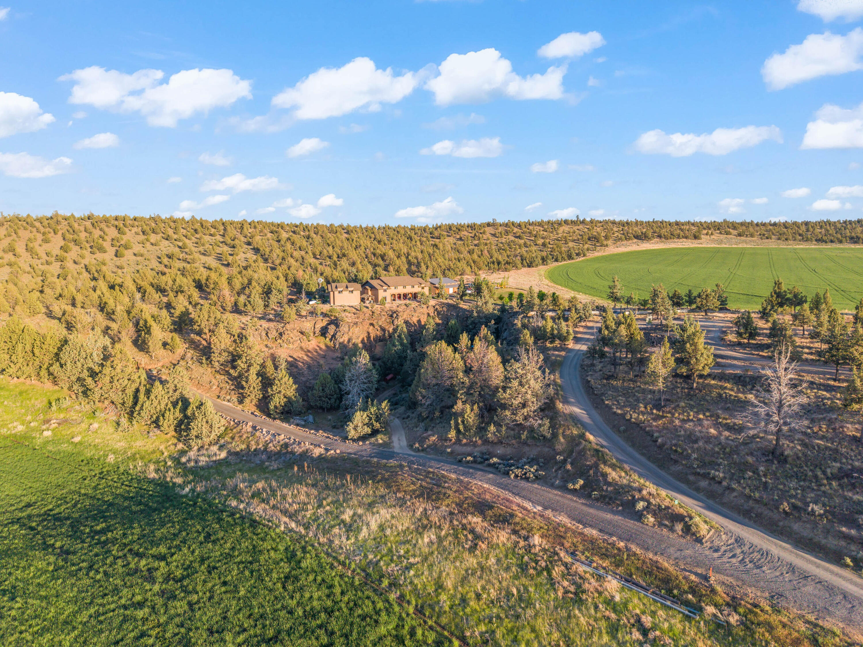 70030 Northwest Hunt Road Sisters, OR 97759 - Photo 51 of 55 a view of a city