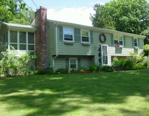9 Hornbeam Road Coventry, RI 02816 - Photo 1 of 8 Exterior Front.