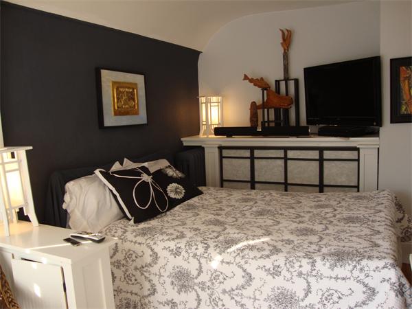 13 Elmwood Road Swampscott, MA 01907 - Photo 3 of 14 Gallery Image 3