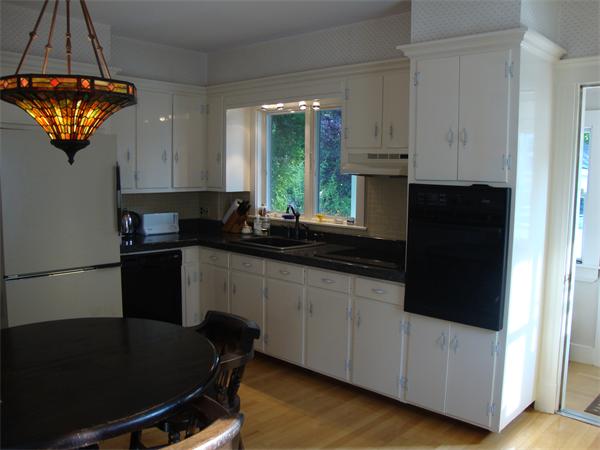 13 Elmwood Road Swampscott, MA 01907 - Photo 5 of 14 Gallery Image 5