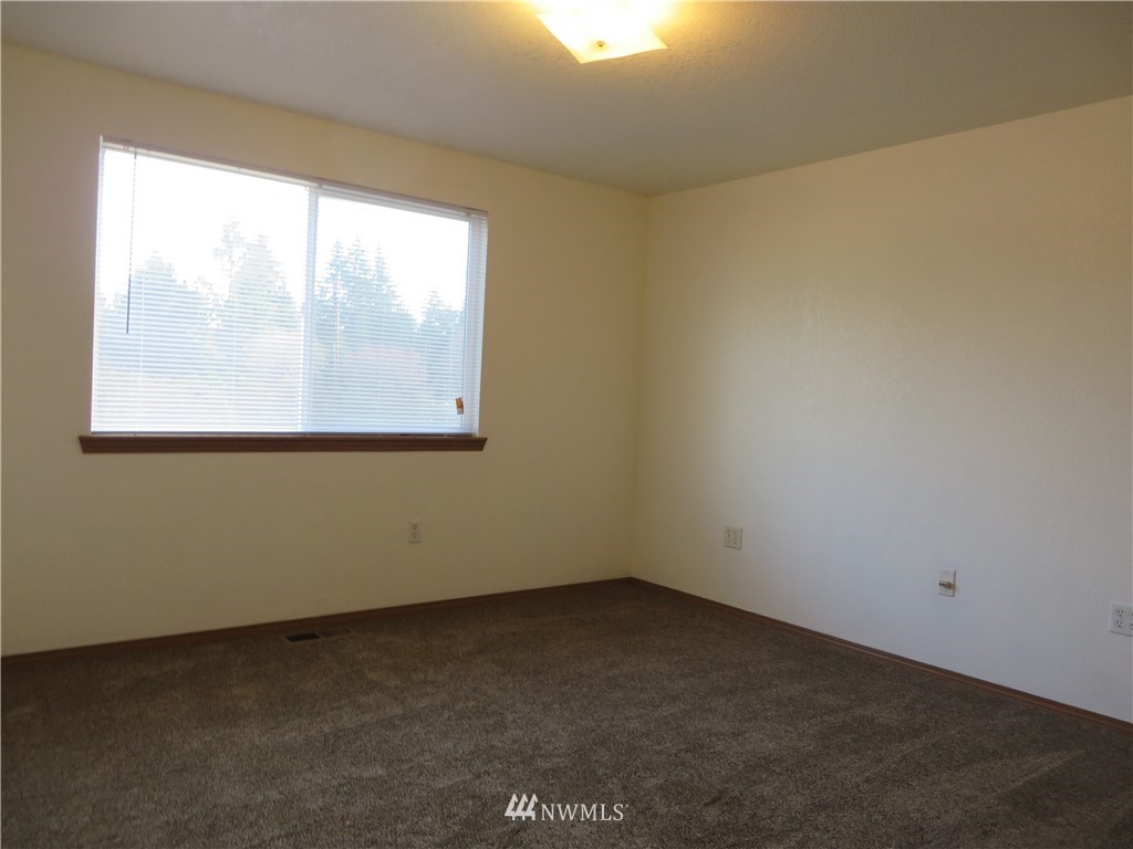 18746 Citrus Street Southwest Rochester, WA 98579 - Photo 14 of 18