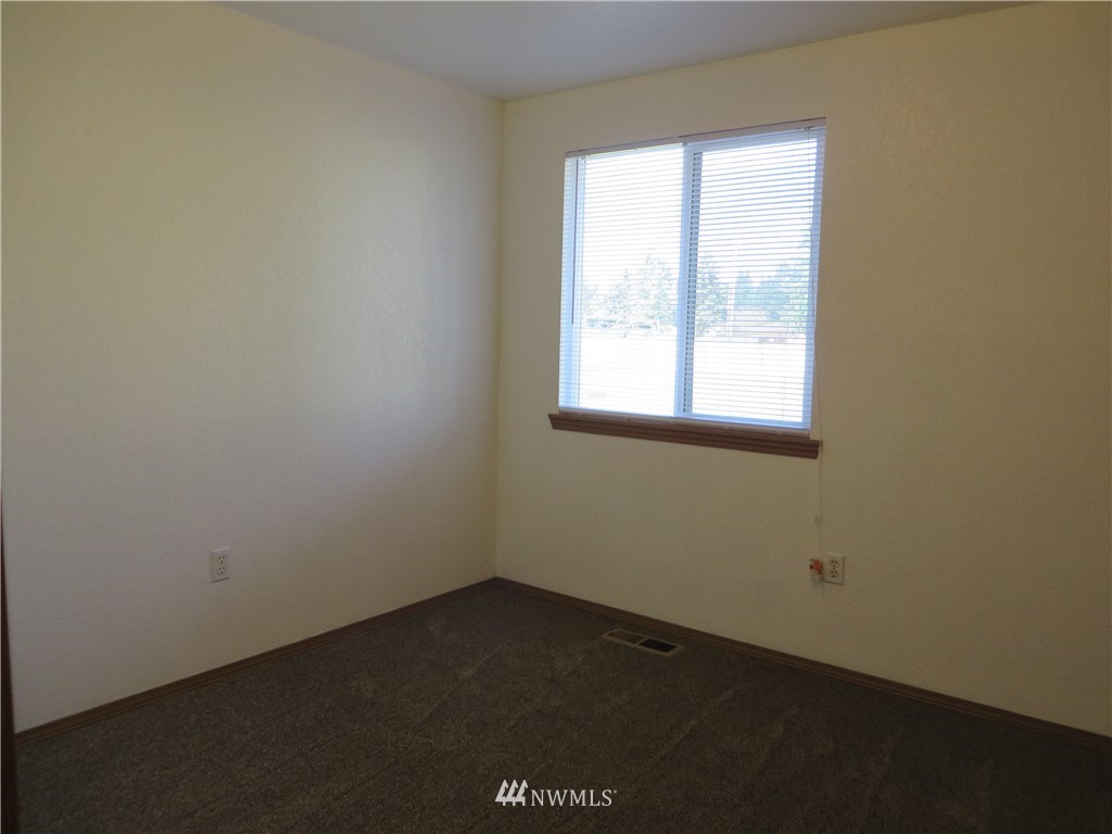 18746 Citrus Street Southwest Rochester, WA 98579 - Photo 17 of 18