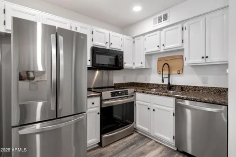 $245,000 | 19820 North 13th Avenue, Unit 263, Phoenix, AZ 85027