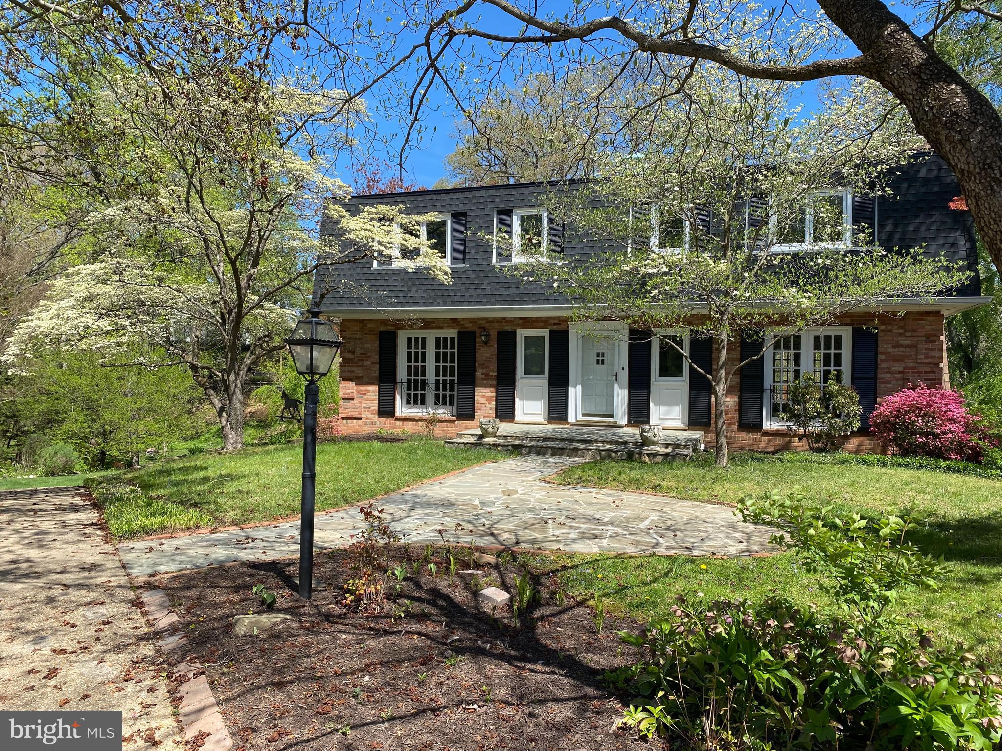 1011 Shipman Lane McLean, VA 22101 - Photo 1 of 43