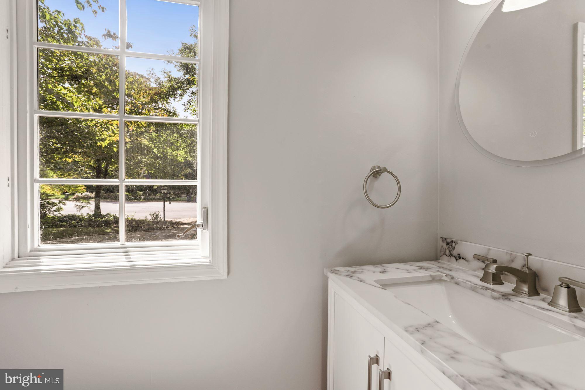 1011 Shipman Lane McLean, VA 22101 - Photo 20 of 43 main level powder room