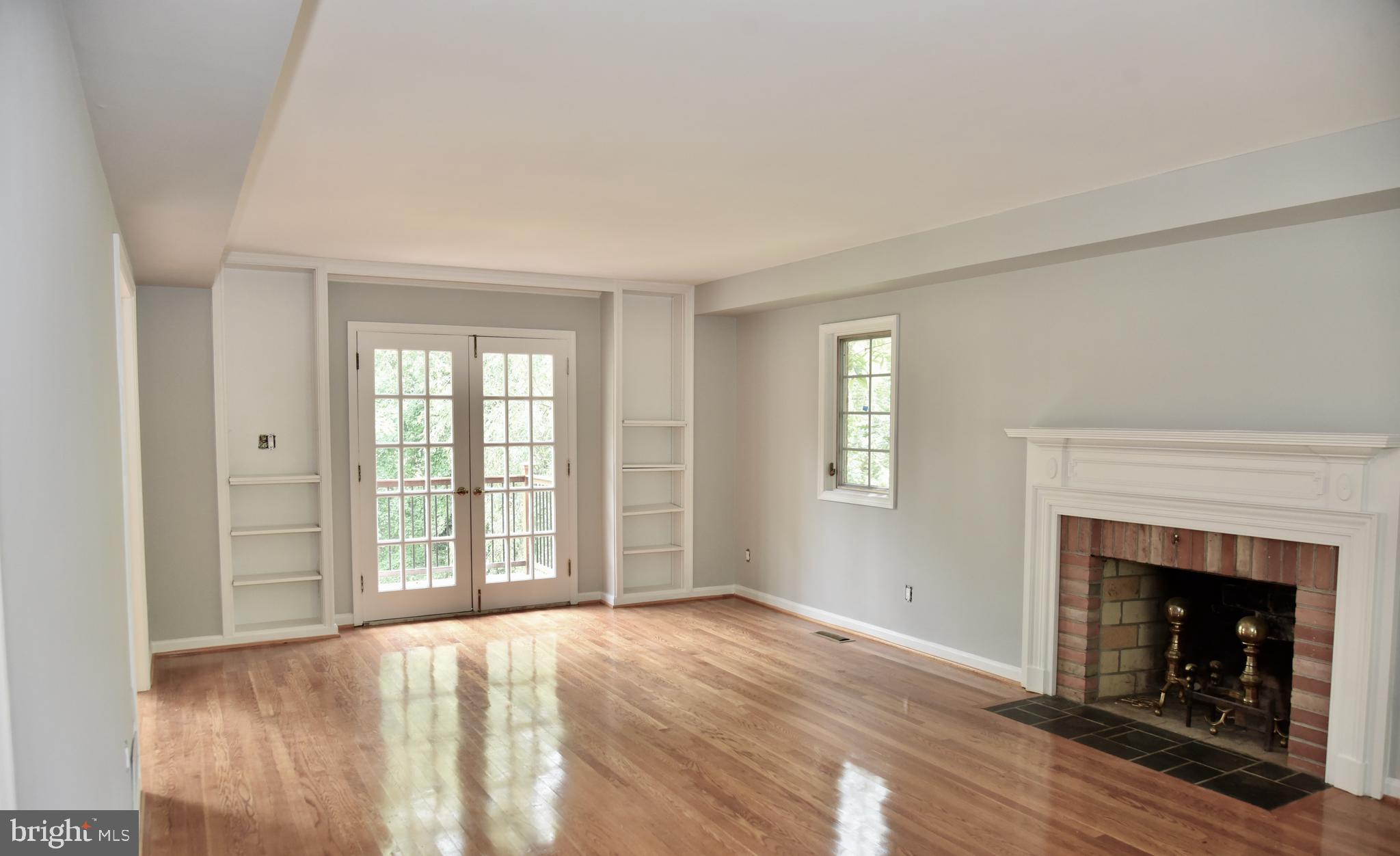 1011 Shipman Lane McLean, VA 22101 - Photo 3 of 43 Family Room