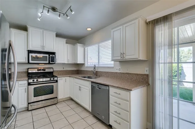 $1,995 | 2424 Millcroft Drive, Henderson, NV 89074