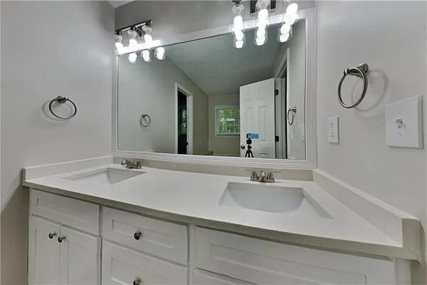 $2,150 | 2210 Grayfield Drive, Grayson, GA 30017