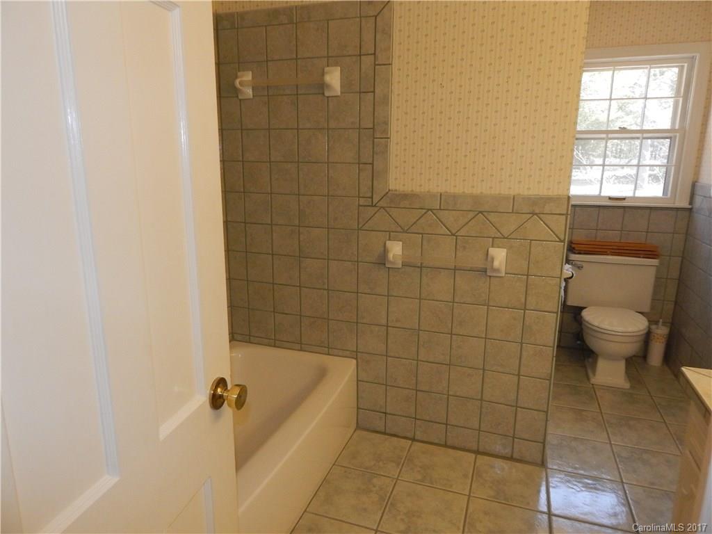 683 Fielding Road Charlotte, NC 28214 - Photo 16 of 24 Gallery Image 16