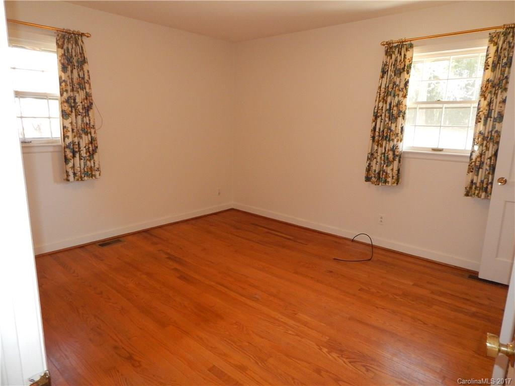 683 Fielding Road Charlotte, NC 28214 - Photo 19 of 24 Gallery Image 19