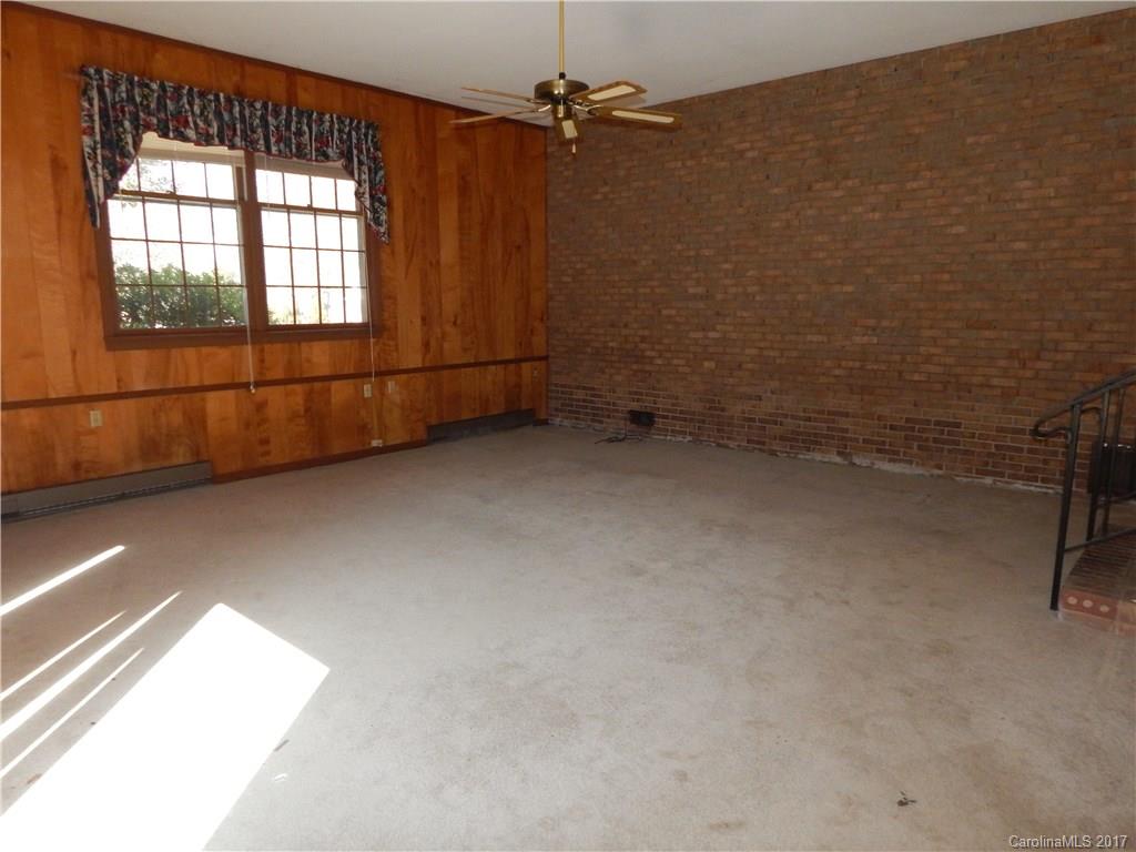 683 Fielding Road Charlotte, NC 28214 - Photo 23 of 24 Gallery Image 23