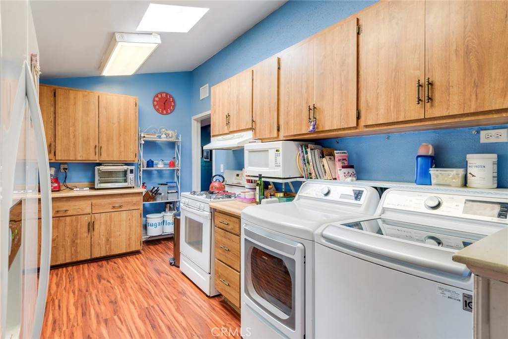 9579 Hampshire Street Rancho Cucamonga, CA 91730 - Photo 11 of 25 a room with storage and utility