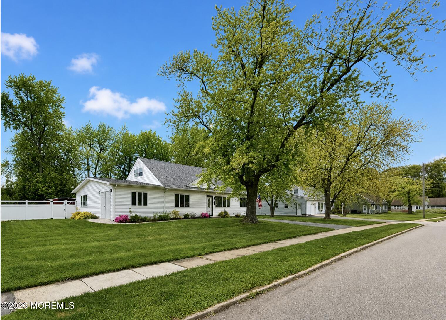 5 Farmdale