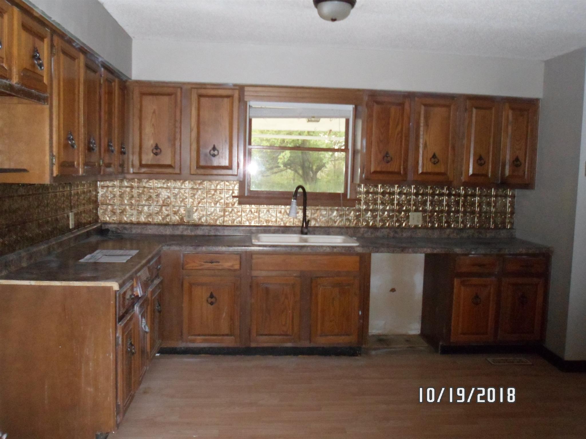 5055 John Street Decatur, IN 46733 - Photo 14 of 30