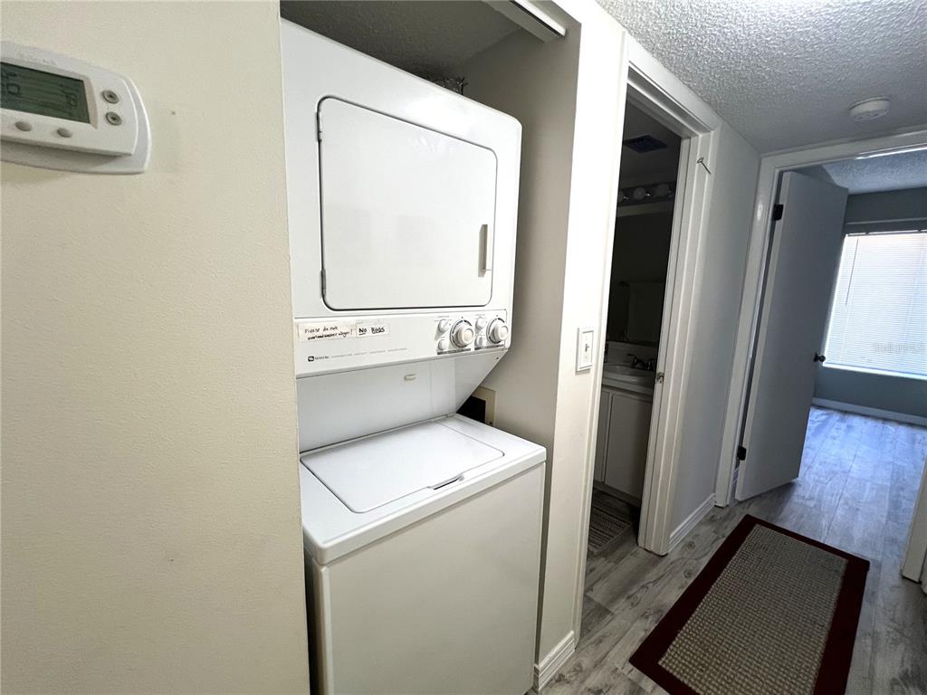 2655 Pine Ridge Way North, Unit B1 Palm Harbor, FL 34684 - Photo 18 of 40