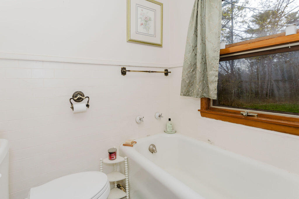 22 Lyons Lane Dixfield, ME 04224 - Photo 9 of 50 taylor-kaminsky-photo-20
