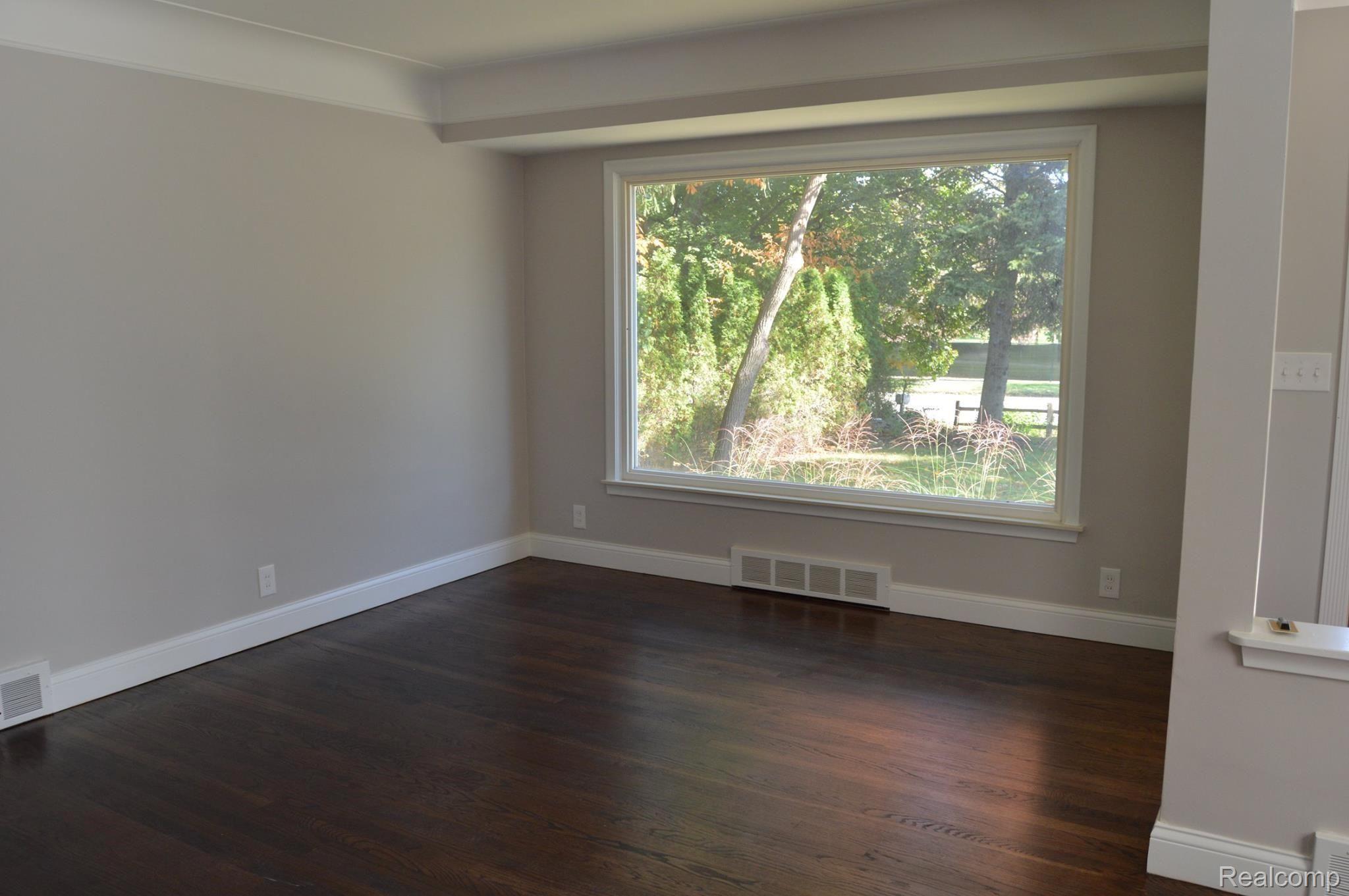 2111 South Rochester Road Royal Oak, MI 48073 - Photo 4 of 19 14615732_10211287777976574_183201010105769835_o.jpg