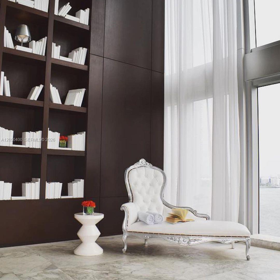 475 Brickell Avenue, Unit 1012 Miami, FL 33131 - Photo 25 of 34