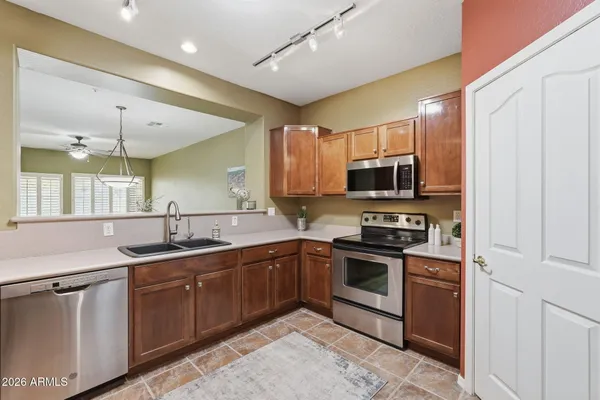 $2,500 | 11725 Desert Vista, Unit VIS 120, Fountain Hills, AZ 85268