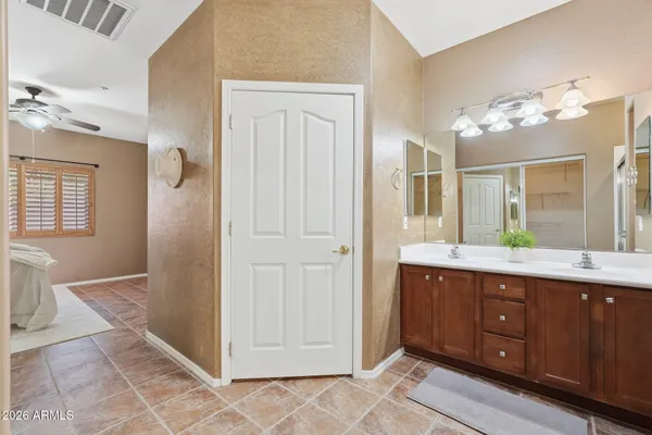 $2,500 | 11725 Desert Vista, Unit VIS 120, Fountain Hills, AZ 85268