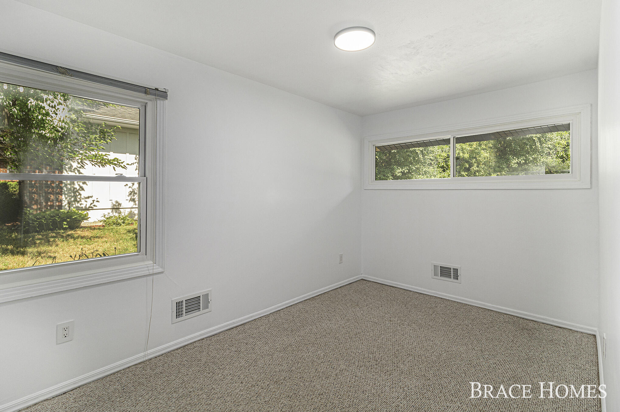 3414 Ashton Road Southeast Grand Rapids, MI 49546 - Photo 30 of 41 IMG_5914