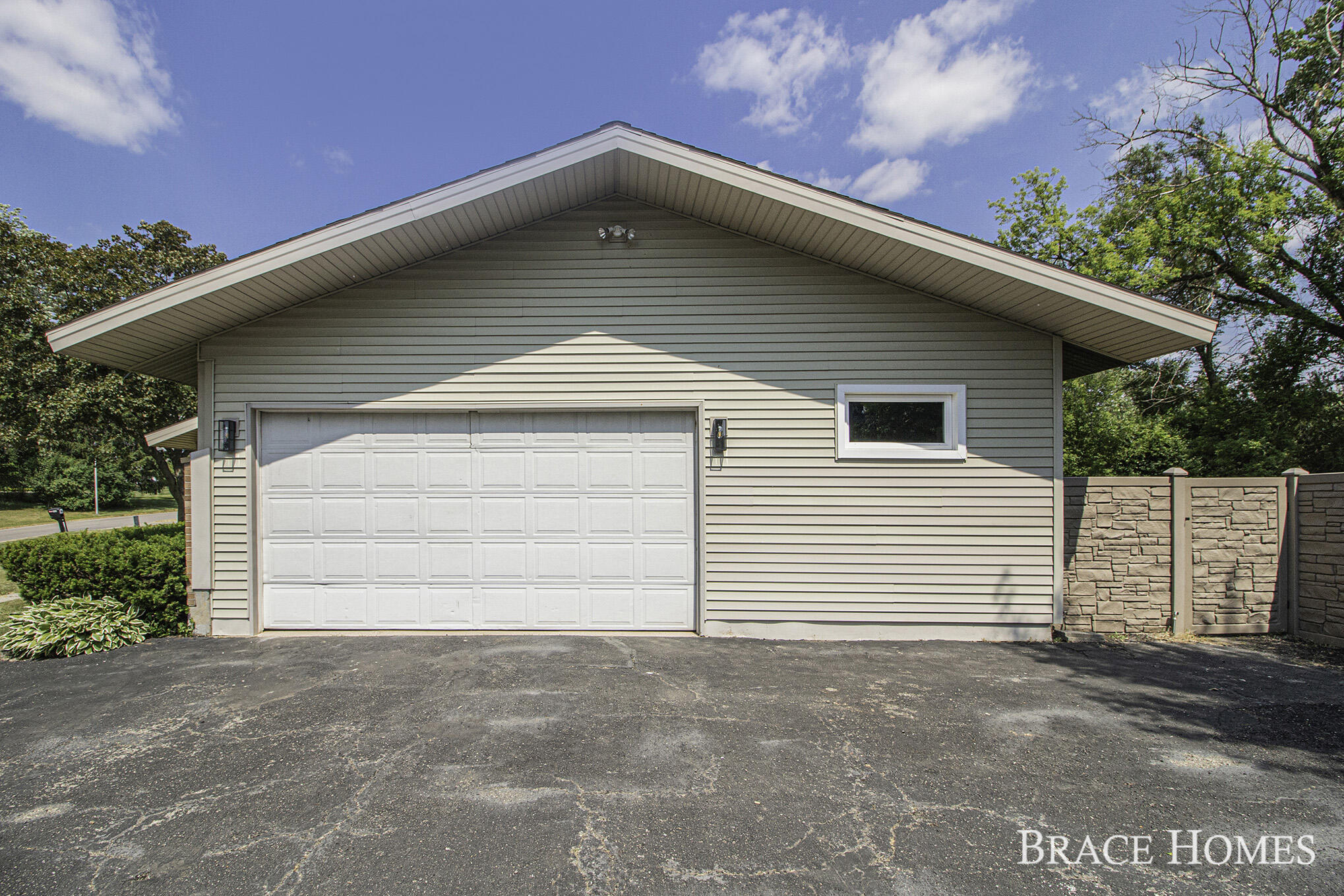 3414 Ashton Road Southeast Grand Rapids, MI 49546 - Photo 34 of 41 IMG_5850