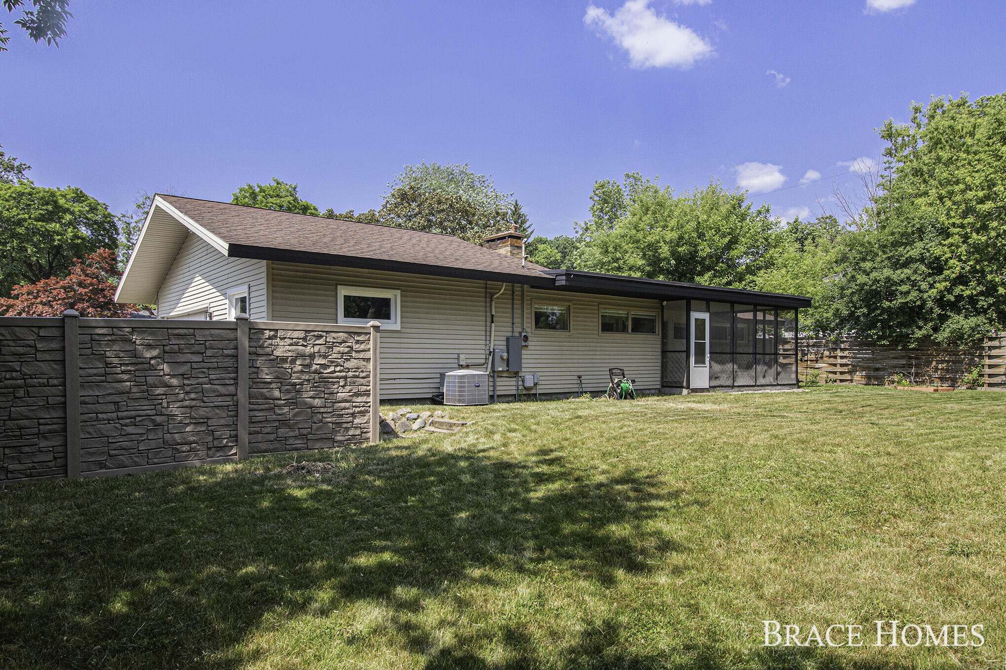 3414 Ashton Road Southeast Grand Rapids, MI 49546 - Photo 37 of 41 IMG_5854