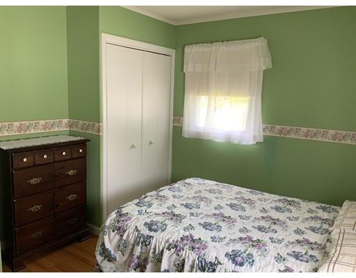 100 Rochford Circle Springfield, MA 01128 - Photo 15 of 18