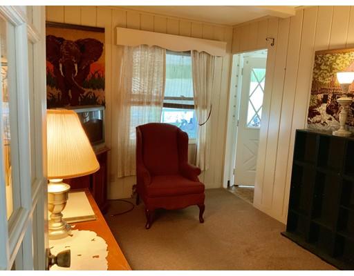 100 Rochford Circle Springfield, MA 01128 - Photo 17 of 18