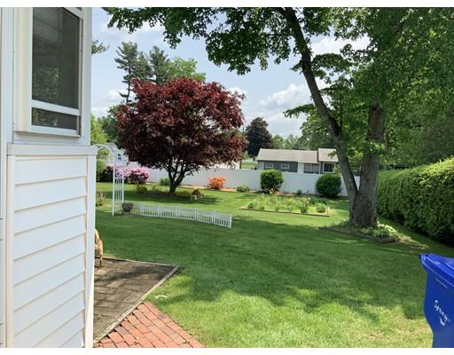 100 Rochford Circle Springfield, MA 01128 - Photo 4 of 18