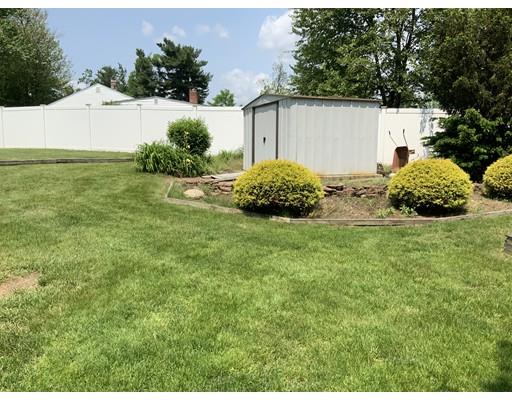 100 Rochford Circle Springfield, MA 01128 - Photo 10 of 18