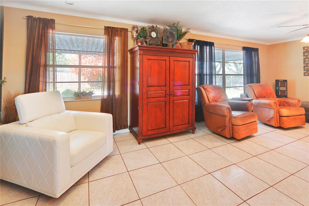 412 Majorca Avenue Altamonte Springs, FL 32714 - Photo 3 of 18