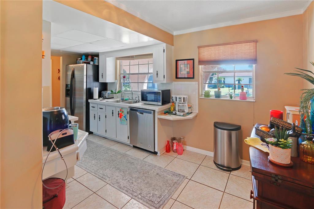 412 Majorca Avenue Altamonte Springs, FL 32714 - Photo 6 of 18
