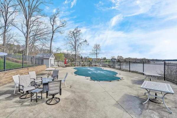 $519,900 | 200 Bay Shore Drive, Unit 115, Moneta, VA 24121